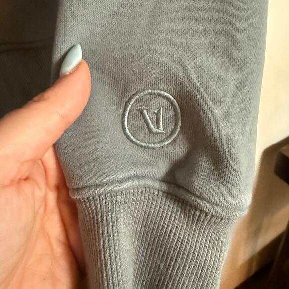 VUORI | Sedona Ribbed Half Zip Sweatshirt in Smoke Blue | Small - Picture 5 of 9